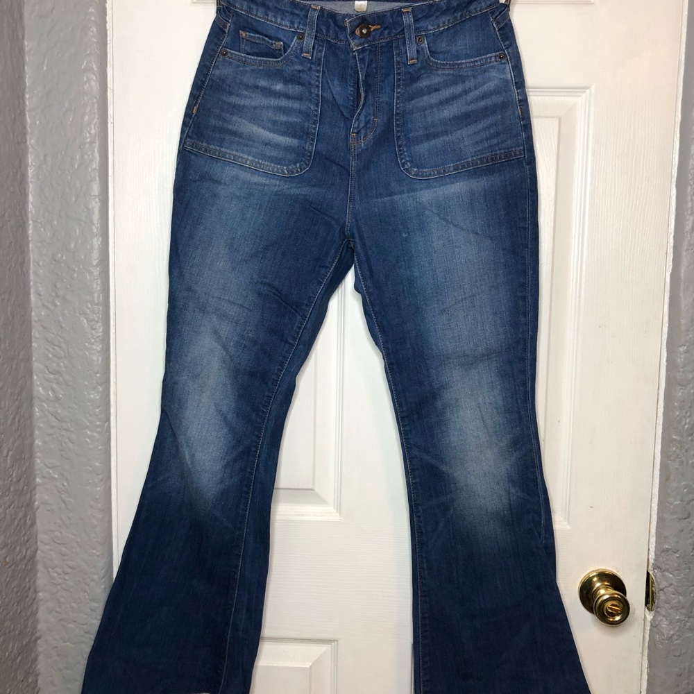 High waisted jeans